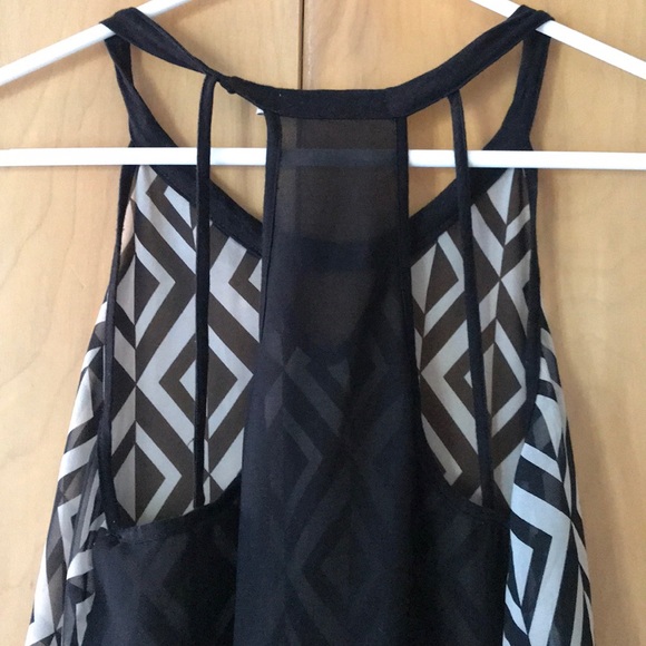 NWOT Chloe K S black&grey chiffon top racer back - Picture 2 of 5
